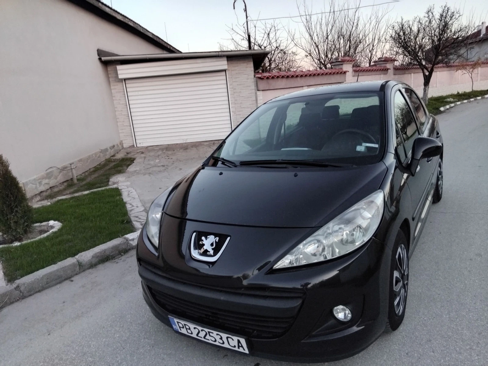 Peugeot 207 1.4i.75k + �����. ����� ���������. 2010�. | Mobile.bg � ����������� 10
