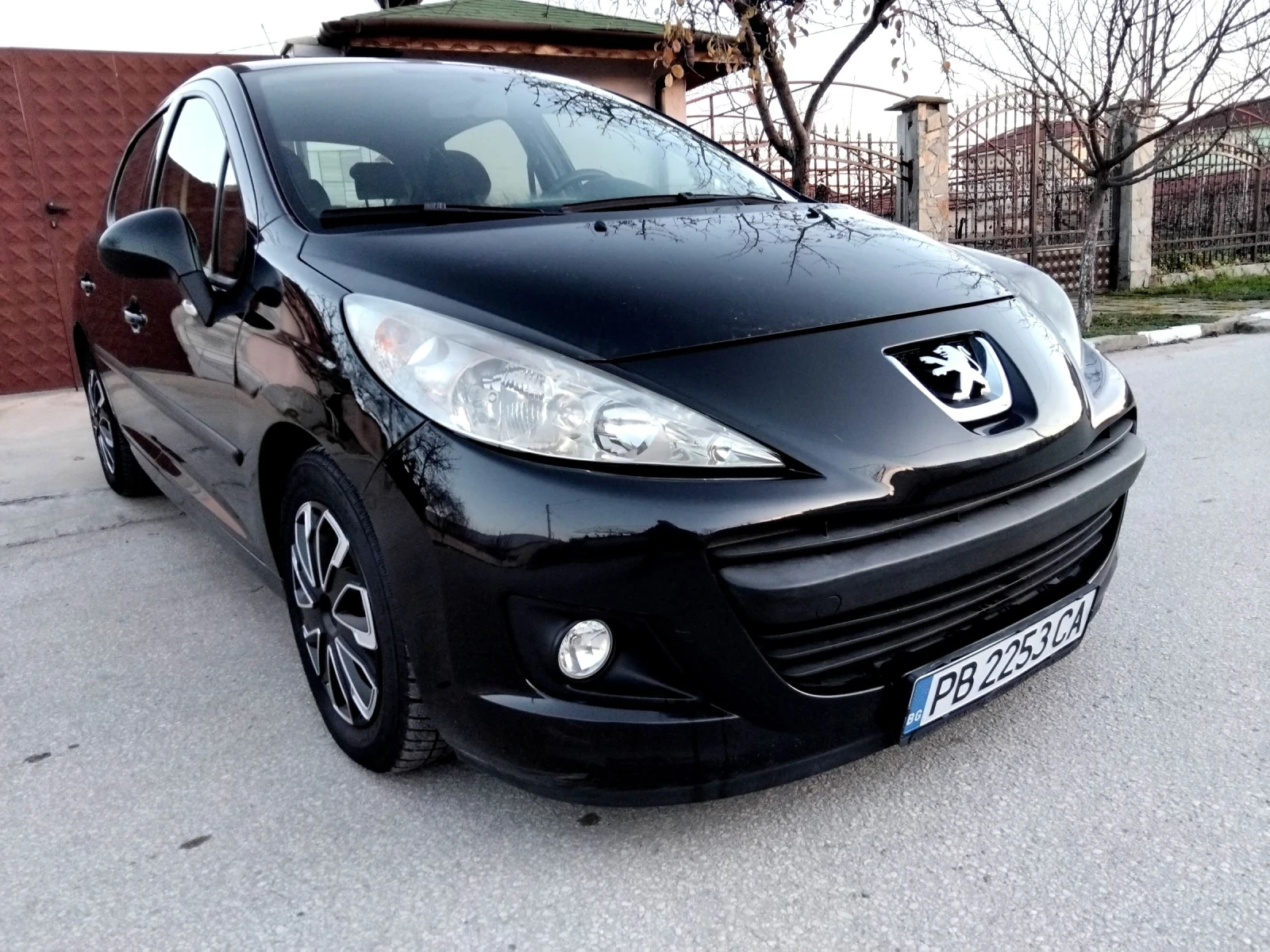 Peugeot 207 1.4i.75k + �����. ����� ���������. 2010�. | Mobile.bg � ����������� 5