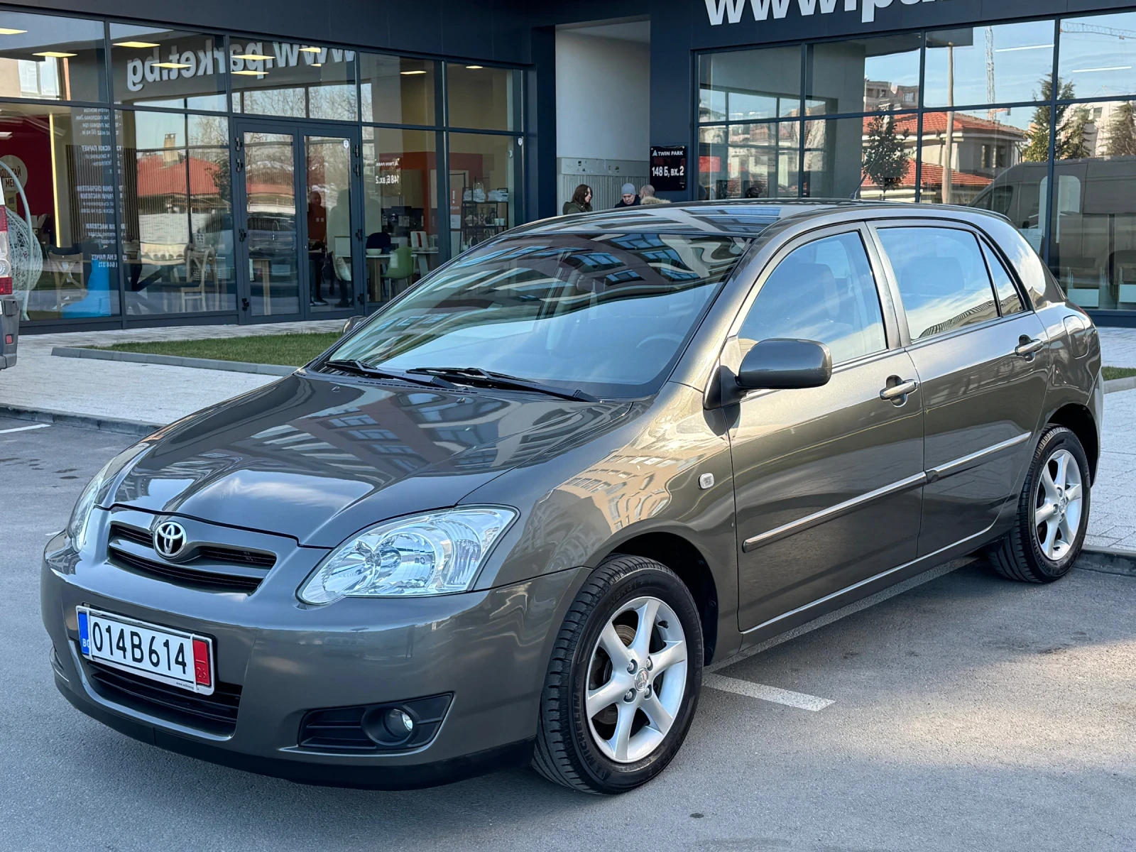 Toyota Corolla 1, 6 VVT-i* FACELIFT* 110 KC* ������* ���� ���� | Mobile.bg � ����������� 2