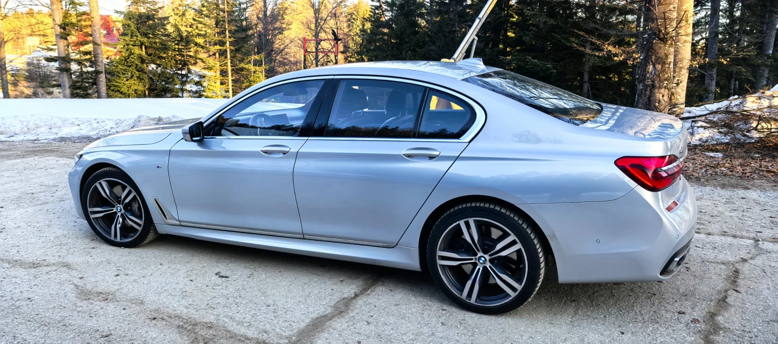 BMW 750 G11, снимка 15 - Автомобили и джипове - 53825072