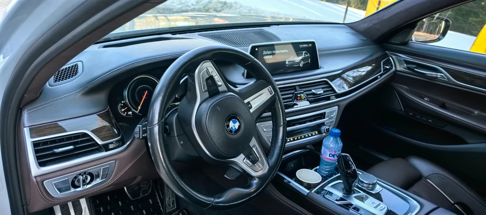 BMW 750 G11, снимка 11 - Автомобили и джипове - 53825072