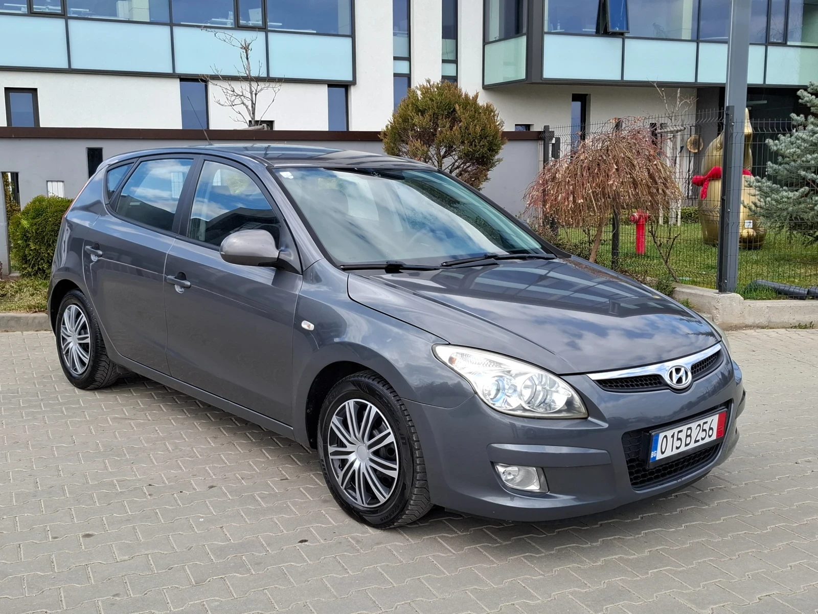 Hyundai I30 1.6CRDI* (90кс)* * КЛИМАТРОНИК* HOB BHOC* , снимка 5 - Автомобили и джипове - 53988646