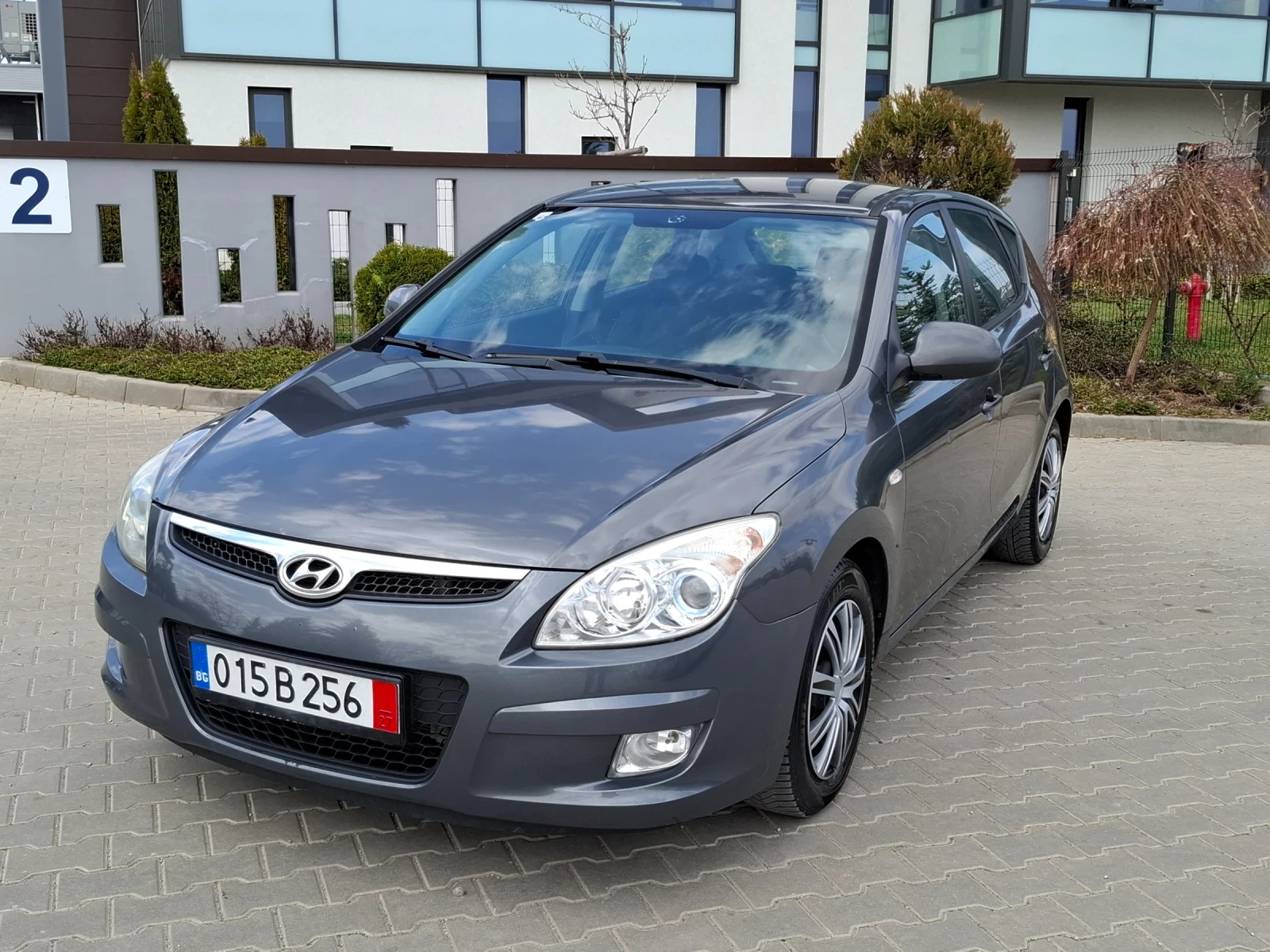 Hyundai I30 1.6CRDI* (90кс)* * КЛИМАТРОНИК* HOB BHOC* , снимка 9 - Автомобили и джипове - 53988646