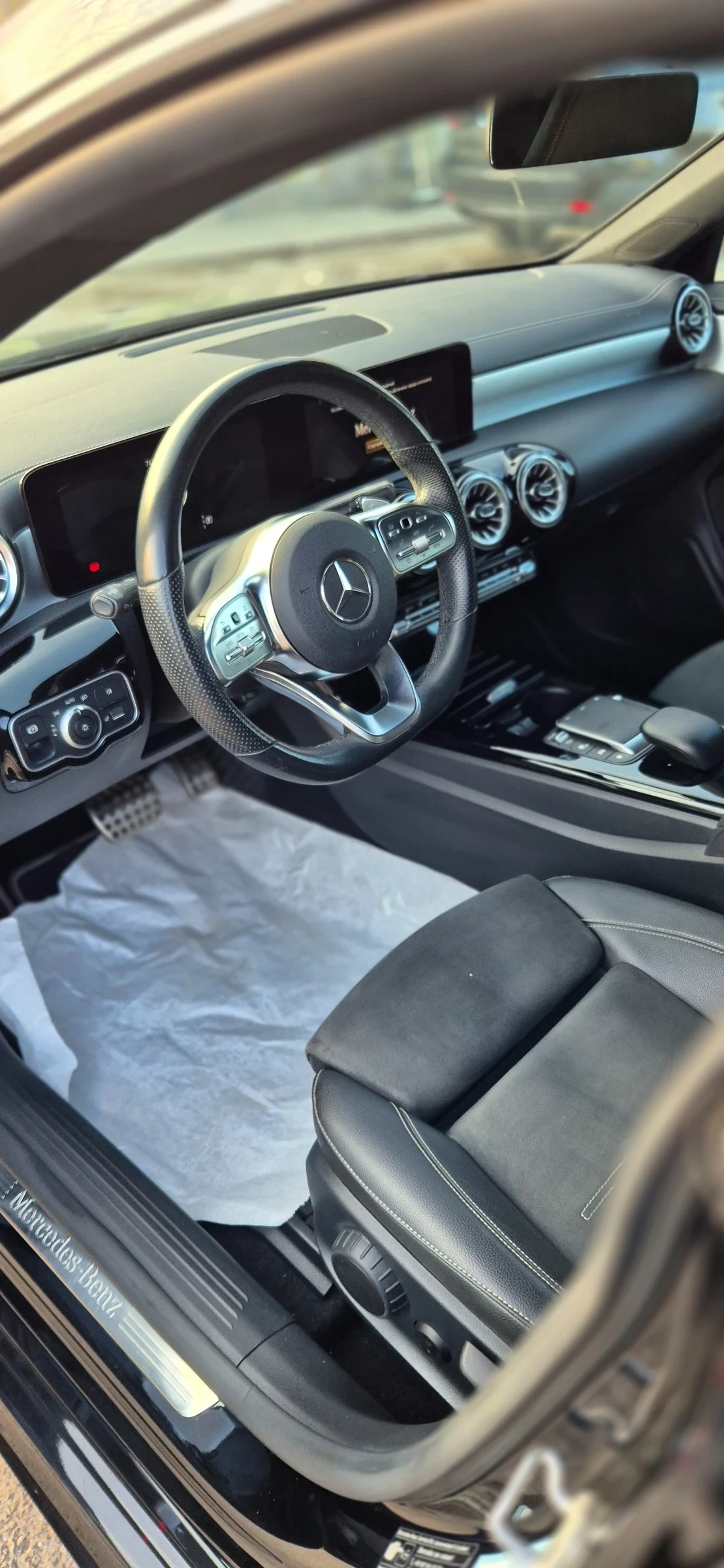 Mercedes-Benz CLA 200 CDI* EDITION* ПАНОРАМА* КАМЕРА, снимка 8 - Автомобили и джипове - 54230087