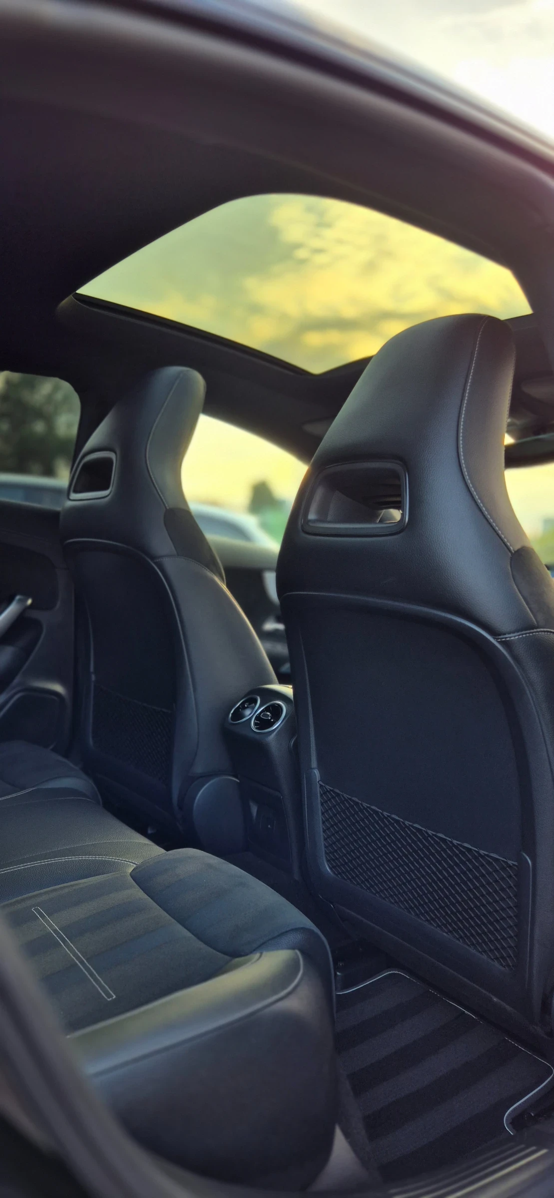 Mercedes-Benz CLA 200 CDI* EDITION* ПАНОРАМА* КАМЕРА, снимка 15 - Автомобили и джипове - 54230087