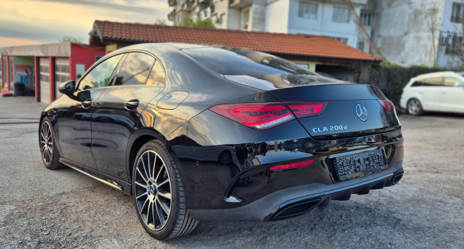 Mercedes-Benz CLA 200 CDI* EDITION* ПАНОРАМА* КАМЕРА, снимка 5 - Автомобили и джипове - 54230087