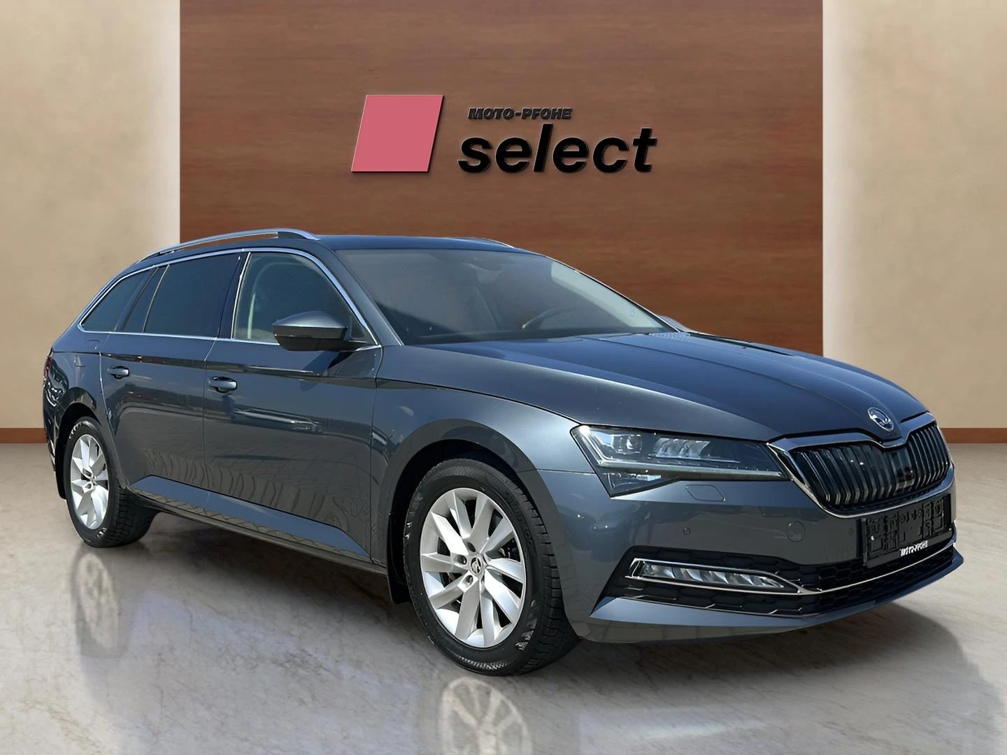 Skoda Superb 1.5 TSI, снимка 2 - Автомобили и джипове - 54259884