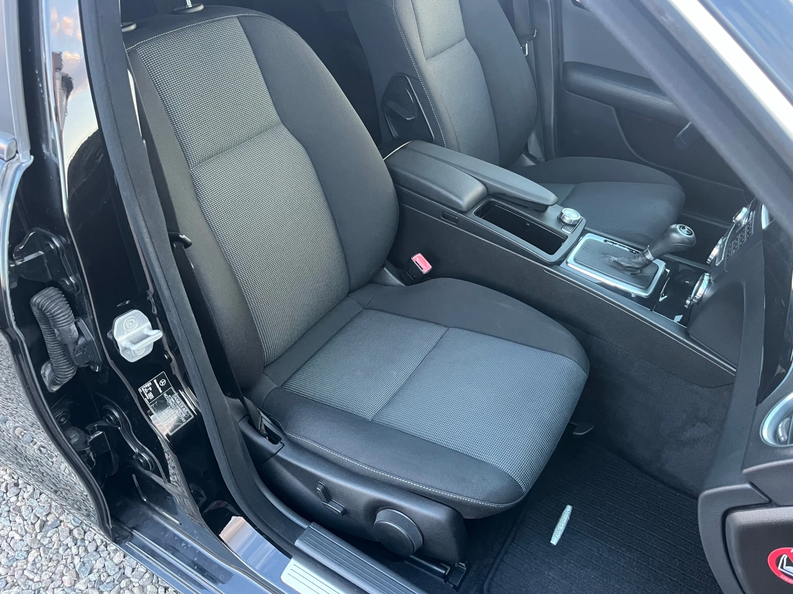 Mercedes-Benz C 200 220CDI.Face.Avtomat.Navi.Собствен лизинг!!!, снимка 11 - Автомобили и джипове - 54962694