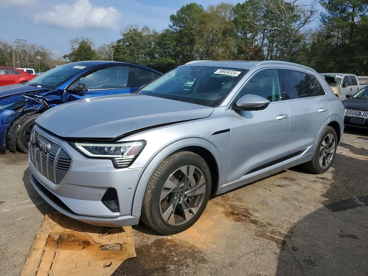 Audi E-Tron Premium Plus