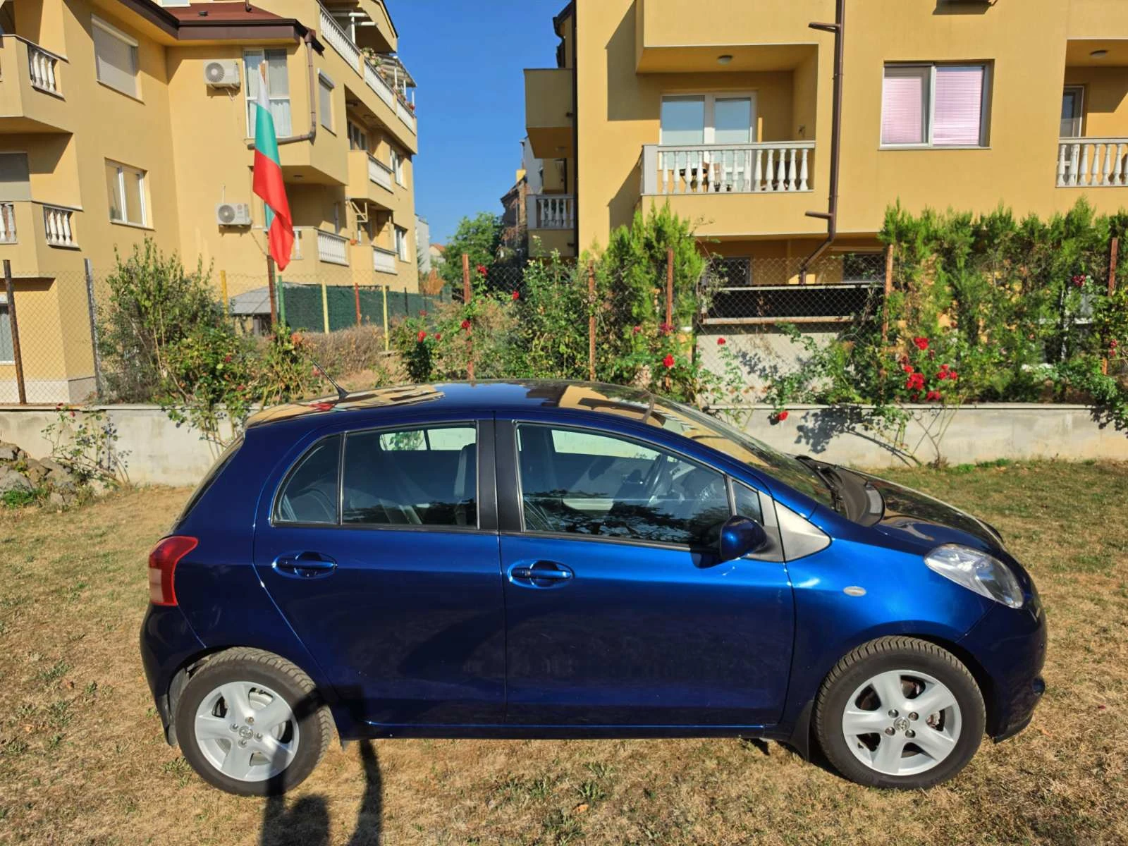 Toyota Yaris 1.3 VVT-i , снимка 8 - Автомобили и джипове - 55743333