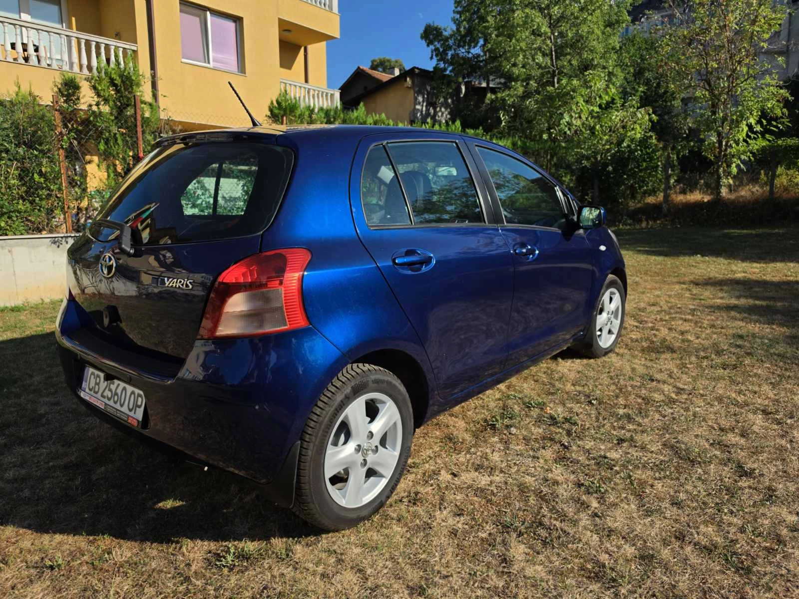 Toyota Yaris 1.3 VVT-i , снимка 6 - Автомобили и джипове - 55743333