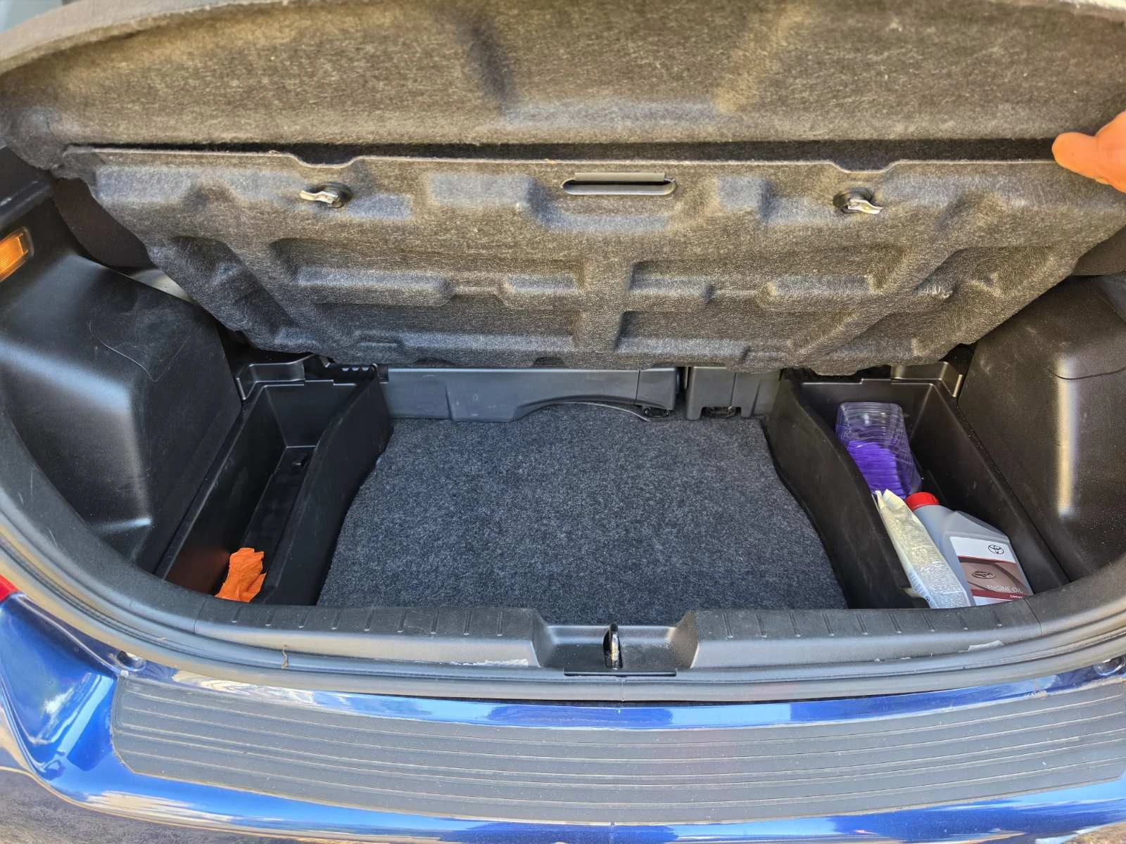 Toyota Yaris 1.3 VVT-i , снимка 14 - Автомобили и джипове - 55743333