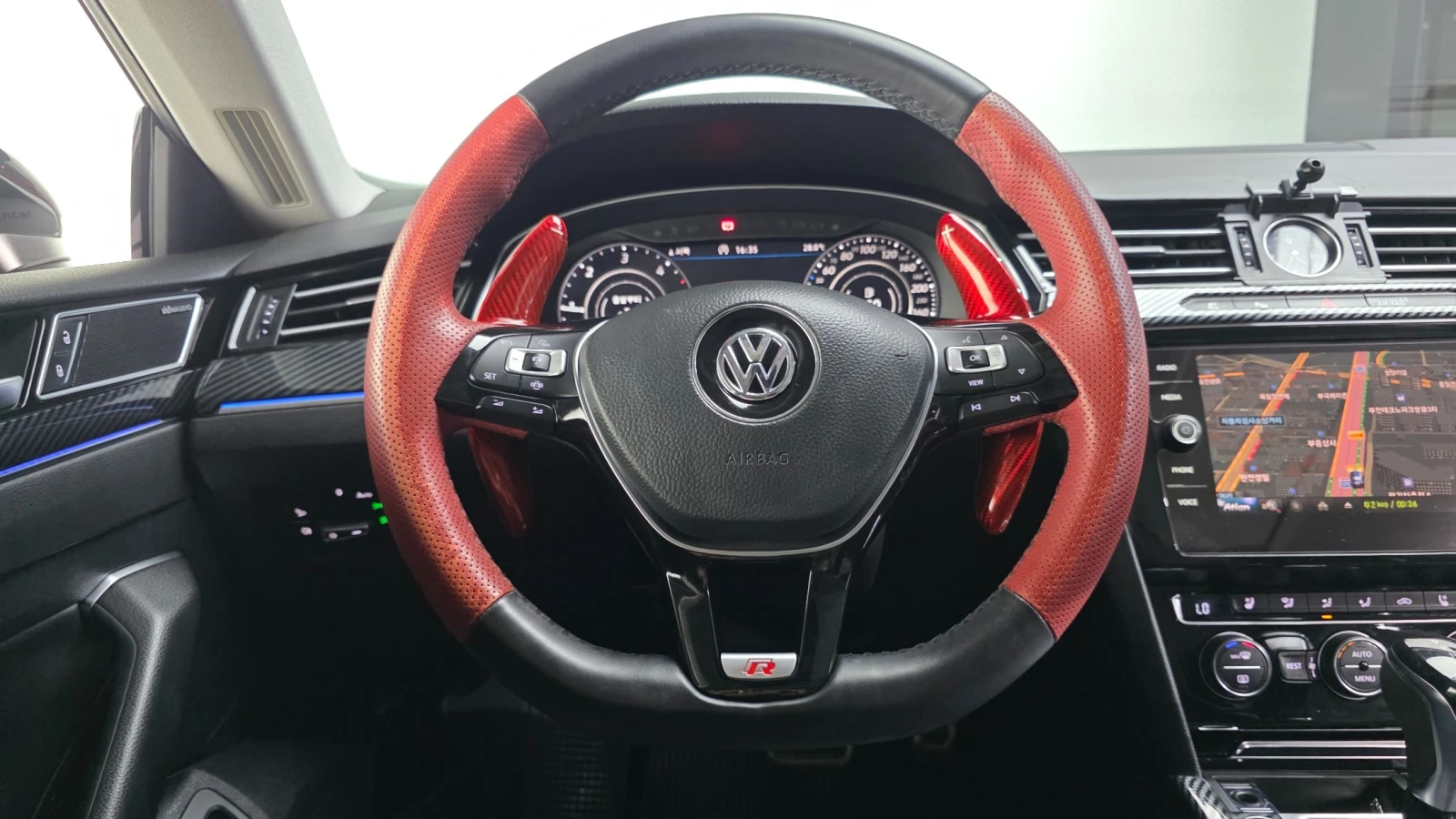 VW Arteon 2.0 TDI Prestige, снимка 12 - Автомобили и джипове - 56289829