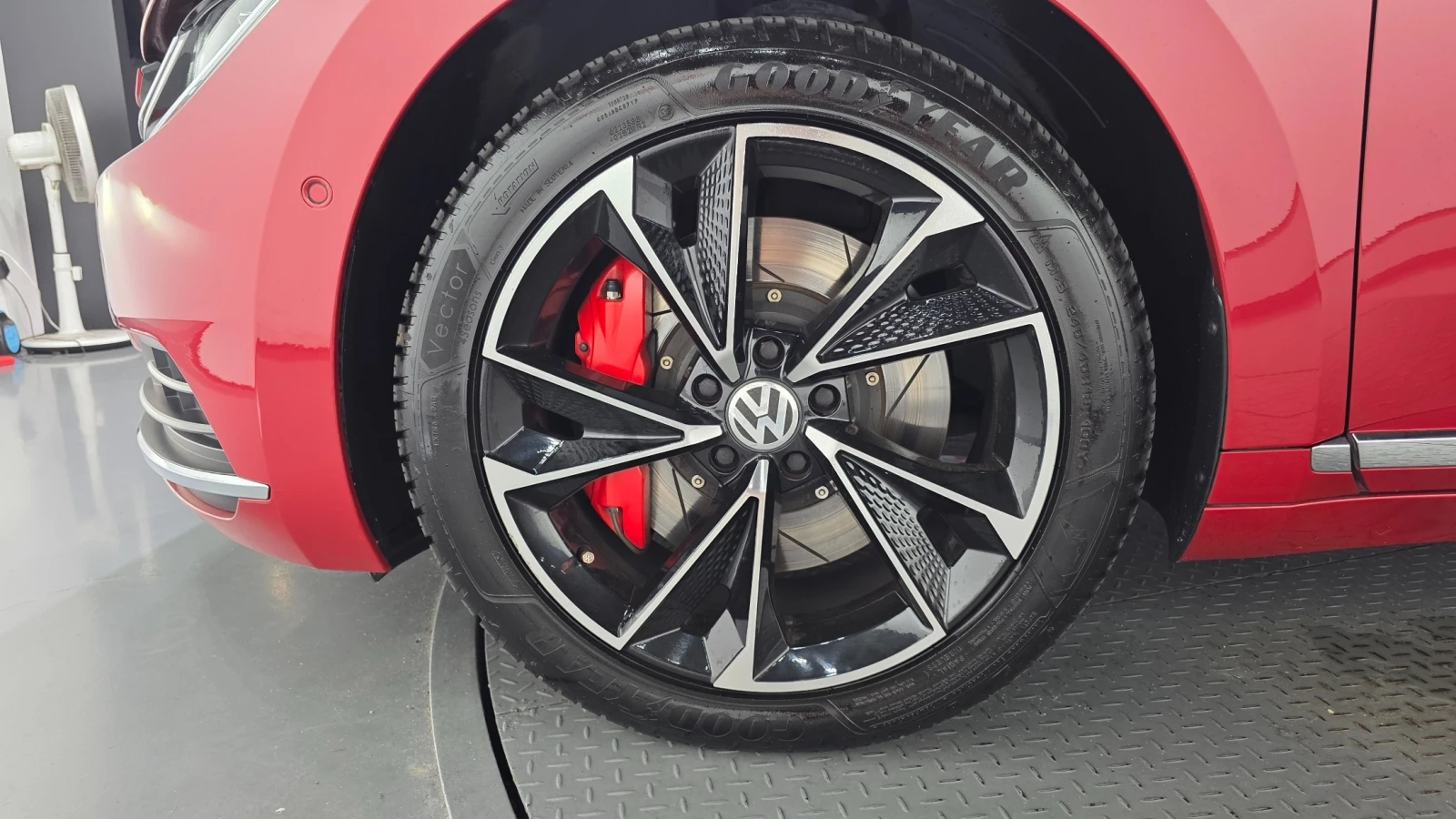 VW Arteon 2.0 TDI Prestige, снимка 5 - Автомобили и джипове - 56289829