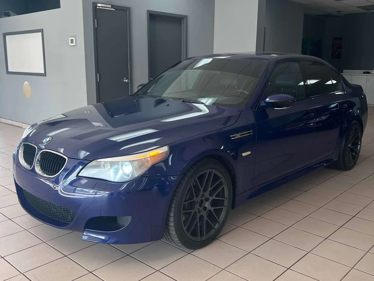 BMW M5 * АВТОКРЕДИТ БЕЗ ПЪРВОНАЧАЛНА ВНОСКА* 