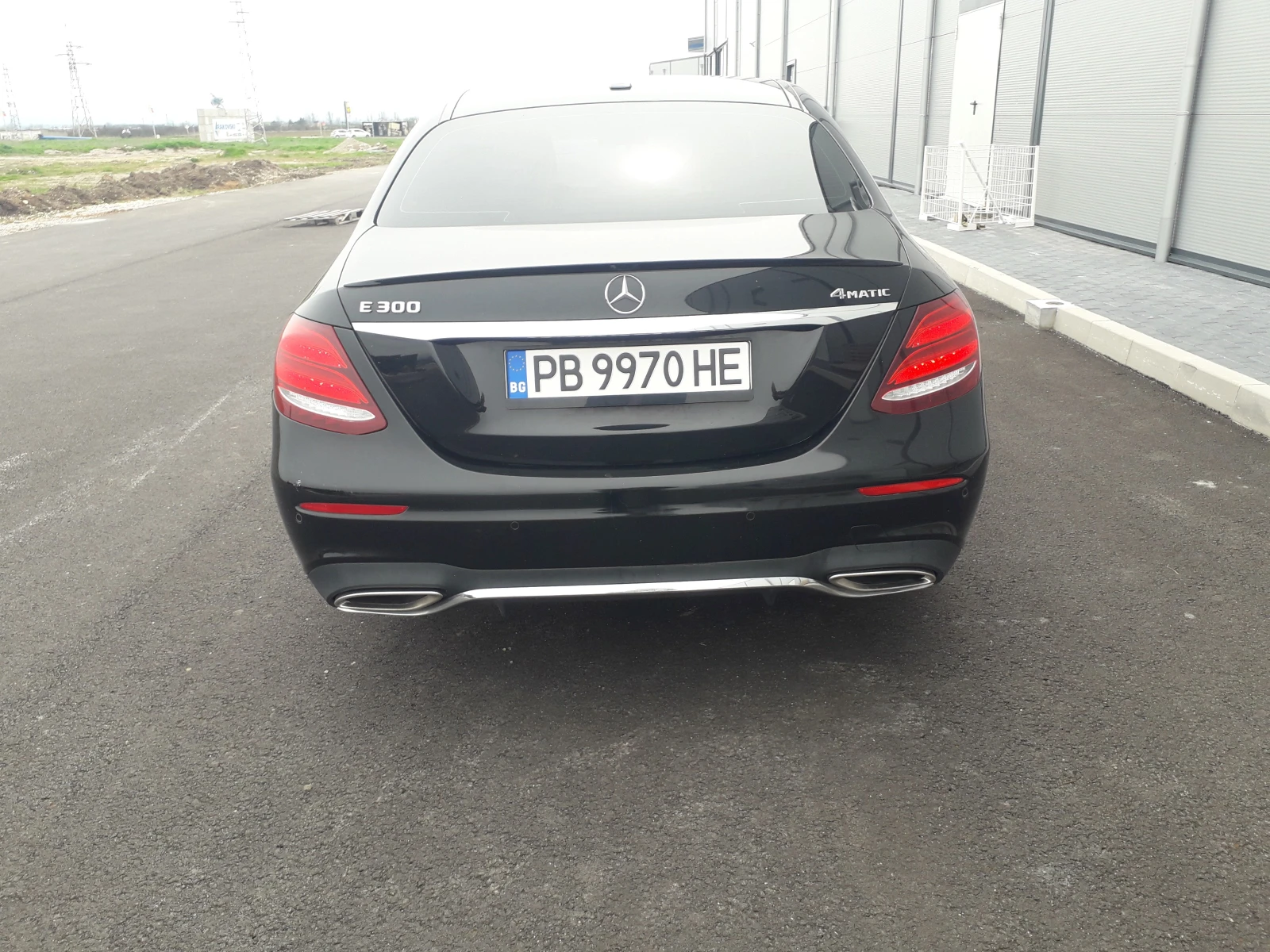 Mercedes-Benz E 300 4 matic, снимка 3 - Автомобили и джипове - 56445831