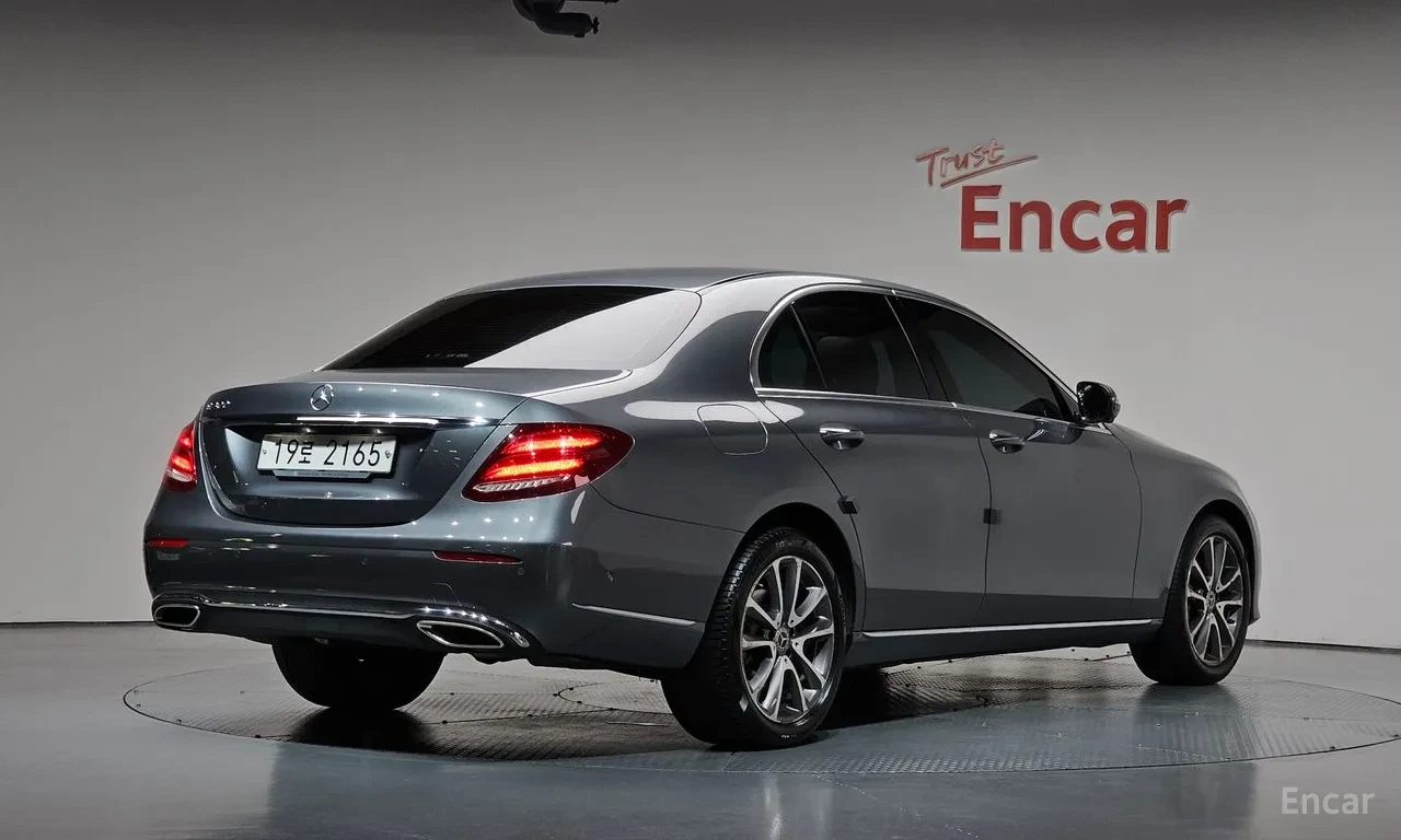 Mercedes-Benz E 300 ����* �������* ������* 360* �������*  | Mobile.bg � ����������� 2
