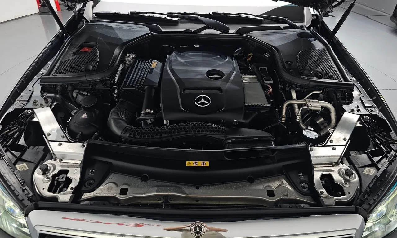 Mercedes-Benz E 300 ����* �������* ������* 360* �������*  | Mobile.bg � ����������� 4