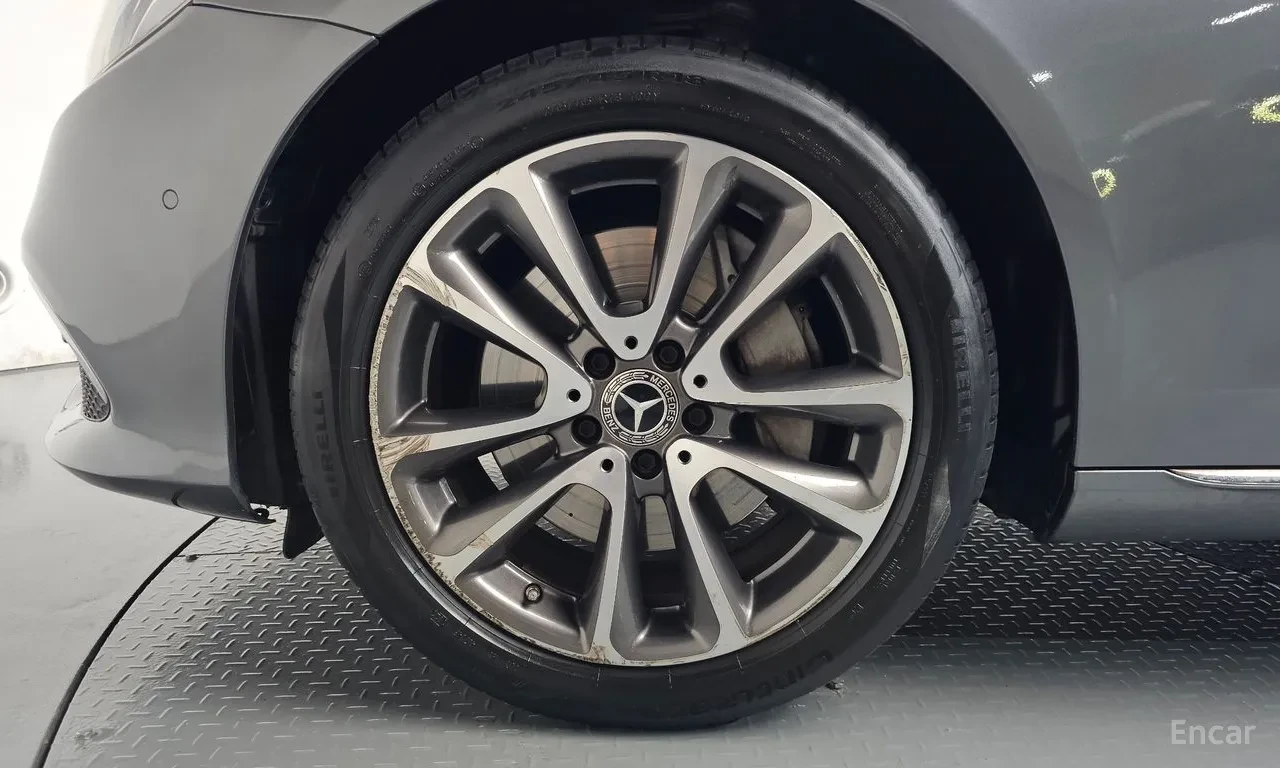 Mercedes-Benz E 300 ����* �������* ������* 360* �������*  | Mobile.bg � ����������� 3