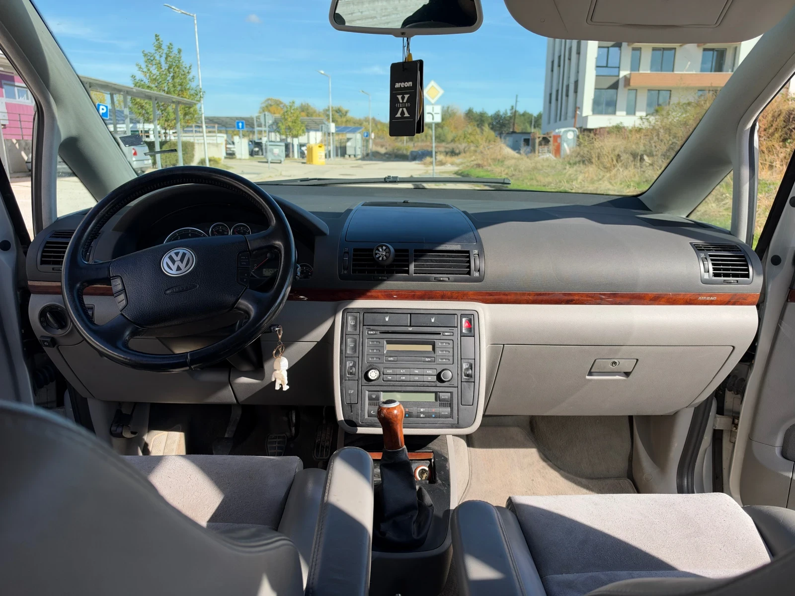 VW Sharan, снимка 15 - Автомобили и джипове - 56635362