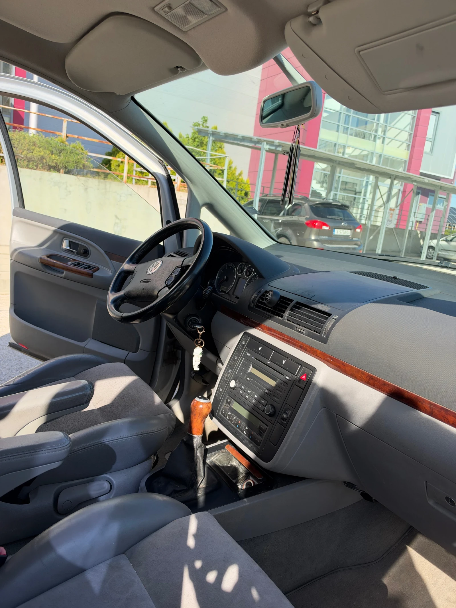 VW Sharan, снимка 13 - Автомобили и джипове - 56635362