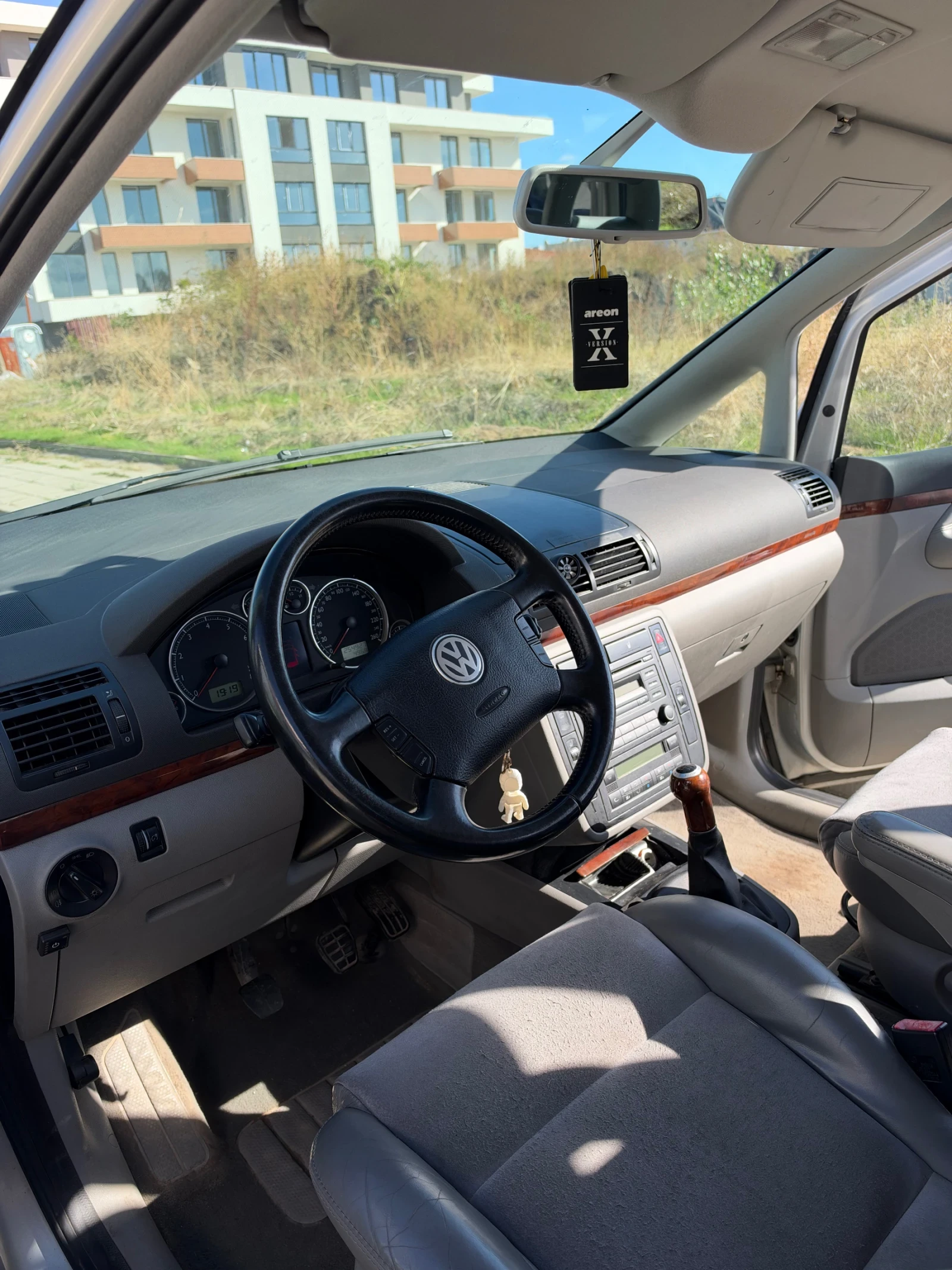 VW Sharan, снимка 8 - Автомобили и джипове - 56635362