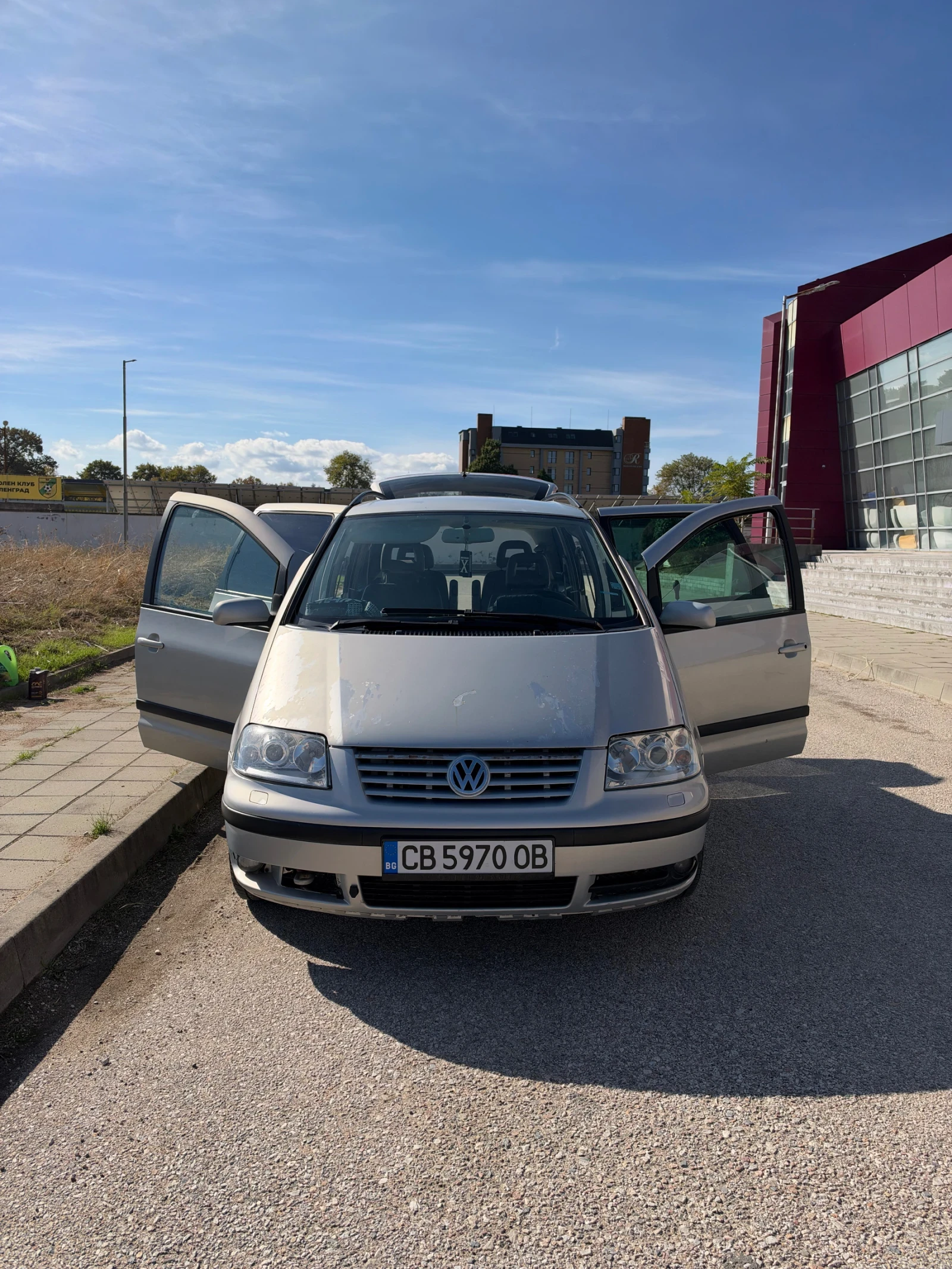 VW Sharan, снимка 11 - Автомобили и джипове - 56635362