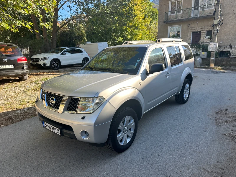 Nissan Pathfinder 2.5 Автомат, снимка 3 - Автомобили и джипове - 47466887