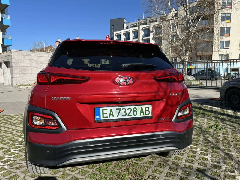 Hyundai Kona PREMIUM 64KWh FULL ASSIST/HEADUP/DISSTR/SOH99%, снимка 7 - Автомобили и джипове - 49586804