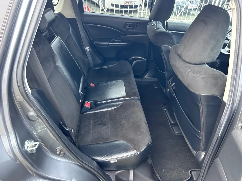 Honda Cr-v 2.2 i-DTEC / 4X4 / EXECUTIVE / ЗАДНА КАМЕРА / ЛЕД, снимка 13 - Автомобили и джипове - 53181629