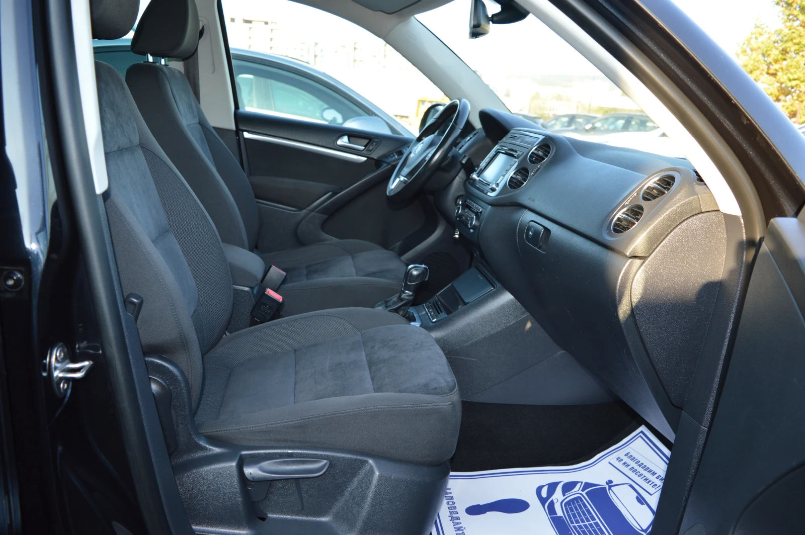 VW Tiguan 2.0TDI-140k.c.DSG 4X4 HIGHLINE | Mobile.bg   16