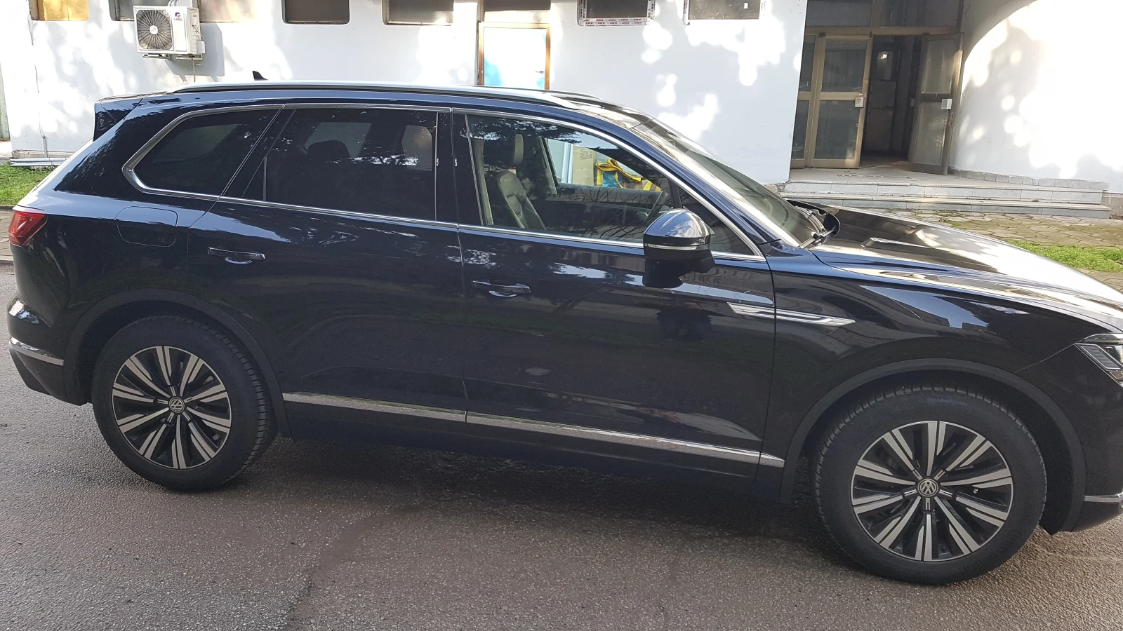 VW Touareg Elegance - изображение 4