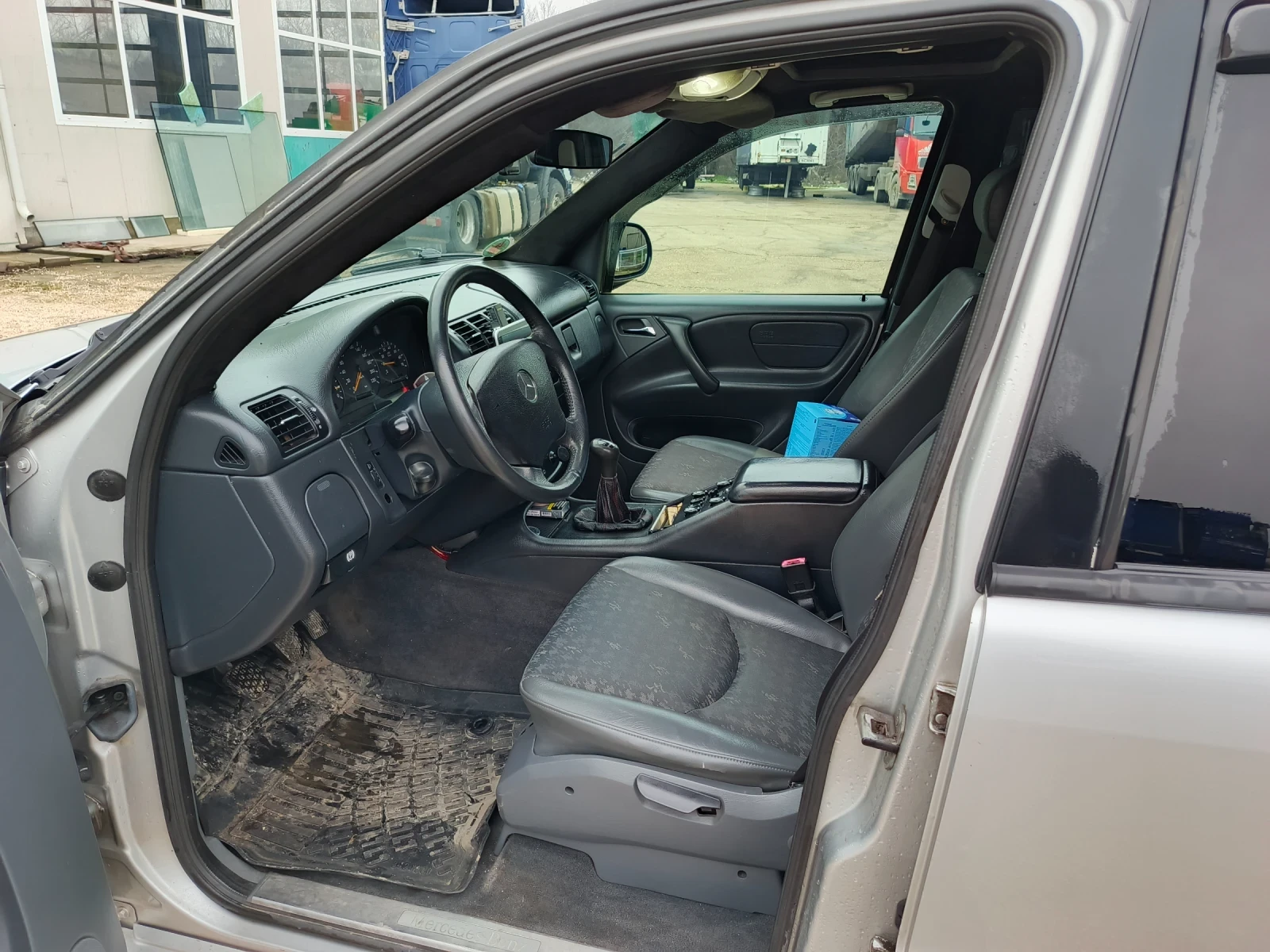 Mercedes-Benz ML 230 2.3i - изображение 5