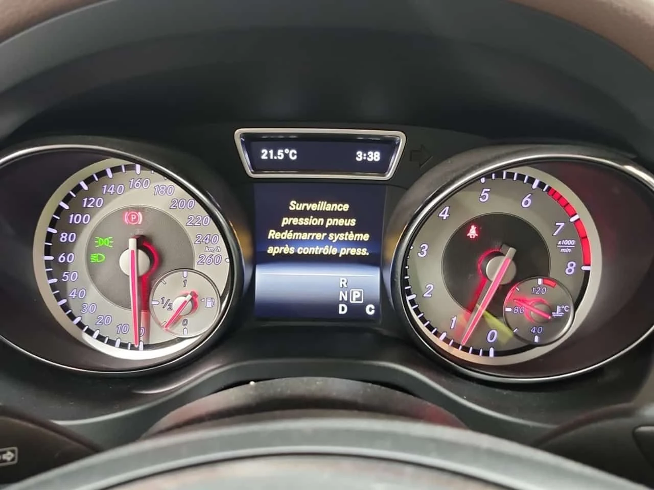 Mercedes-Benz GLA 250  | AMG PACK | PANO | MEMORY | , снимка 11 - Автомобили и джипове - 54943783