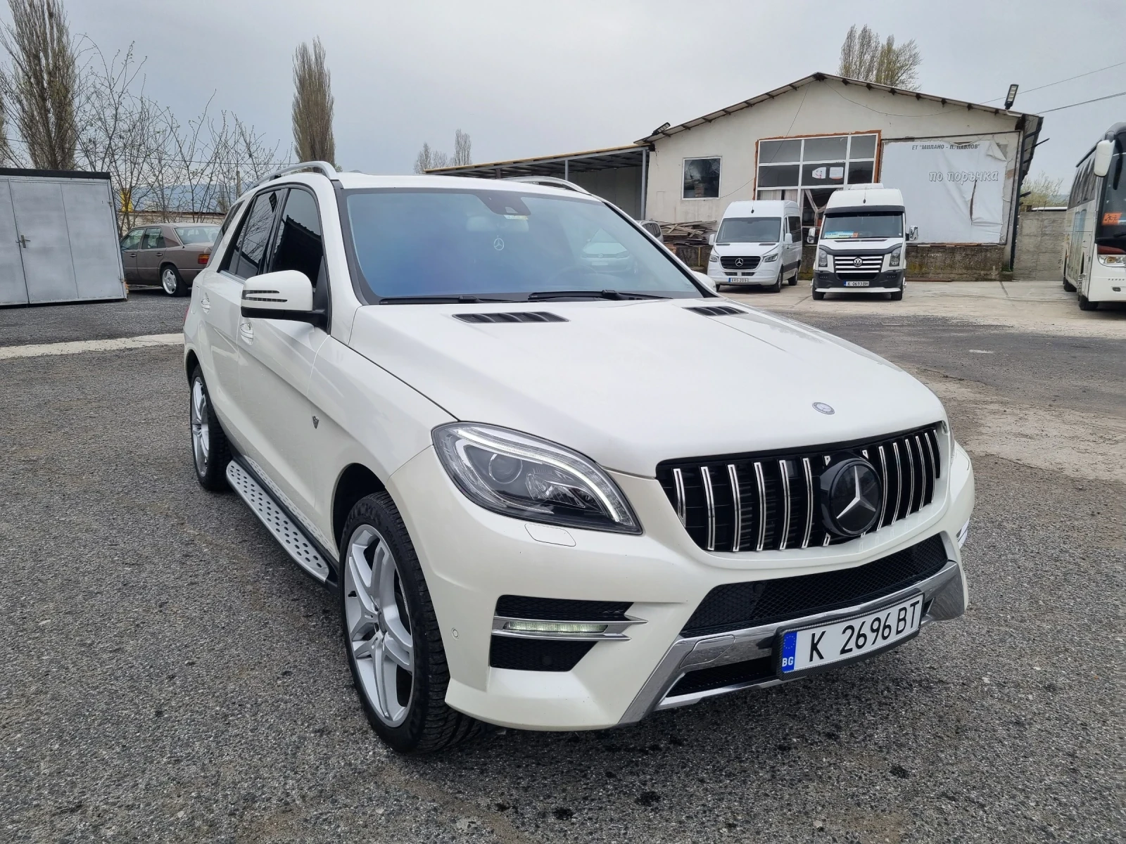 Mercedes-Benz ML 350 AMG, снимка 3 - Автомобили и джипове - 55092367