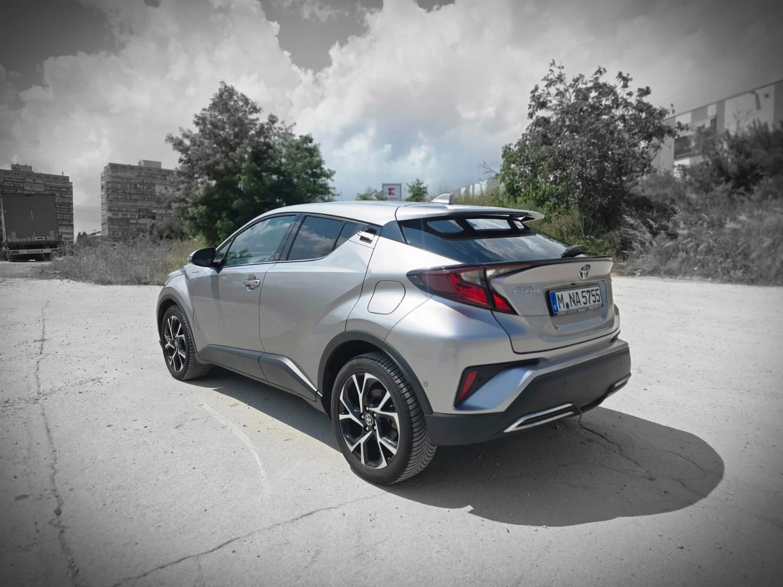 Toyota C-HR 2.0 Hybrid Facelift, снимка 3 - Автомобили и джипове - 55427216