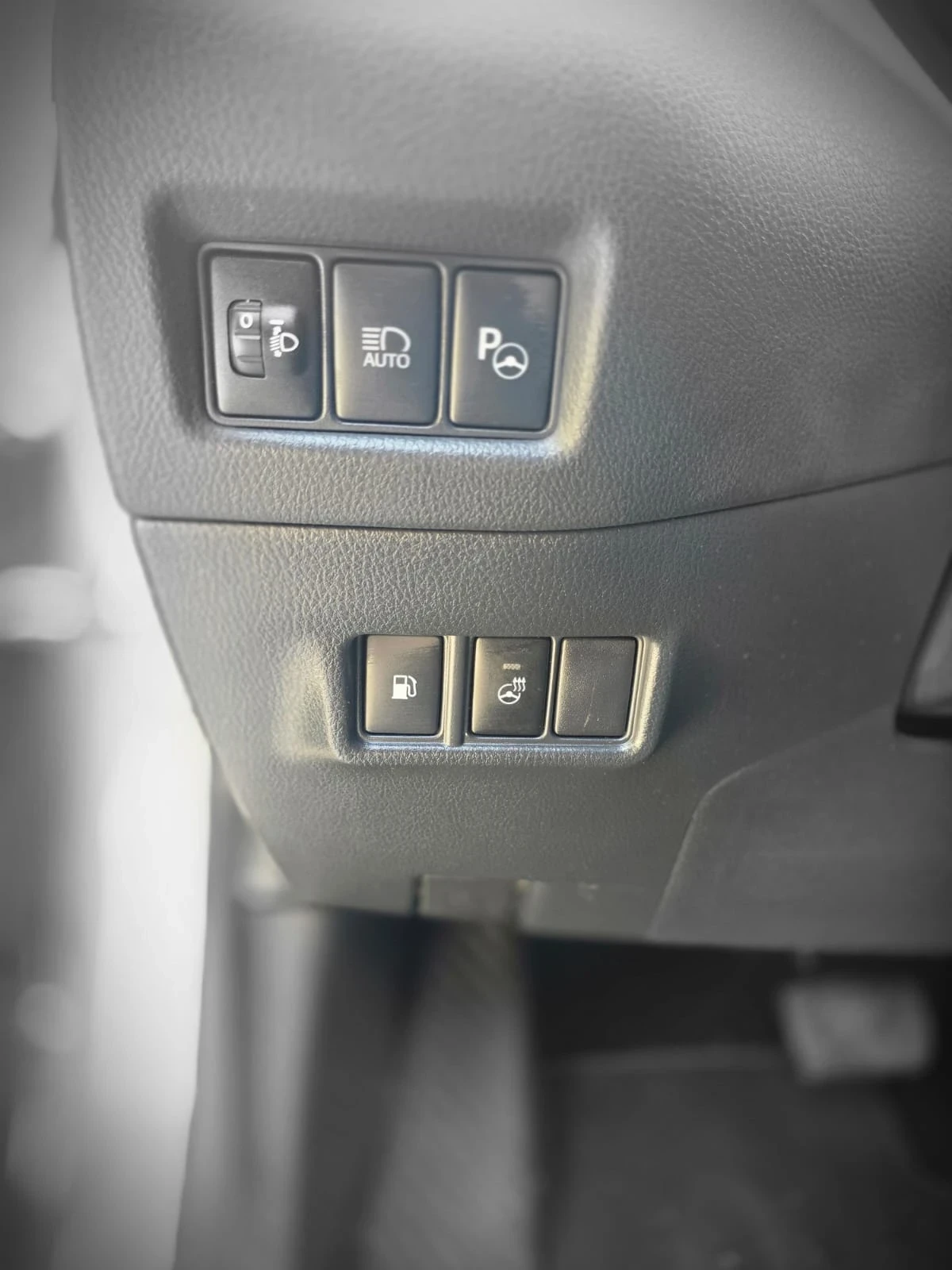 Toyota C-HR 2.0 Hybrid Facelift, снимка 13 - Автомобили и джипове - 55427216