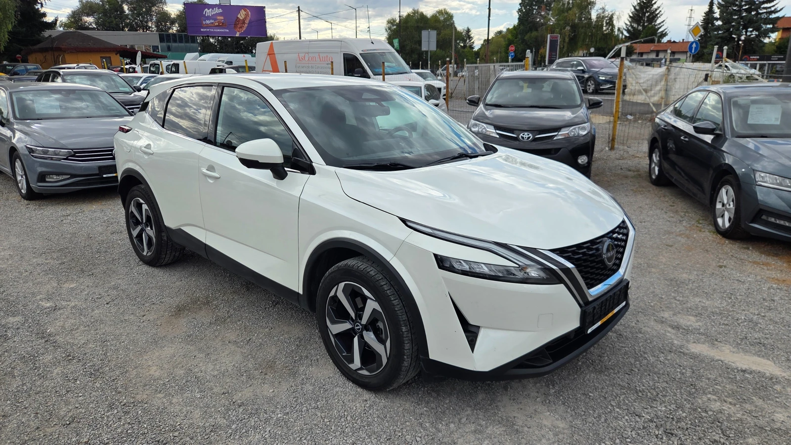 Nissan Qashqai 1.3 DIG-T Mild Hybrid, снимка 2 - Автомобили и джипове - 56199767