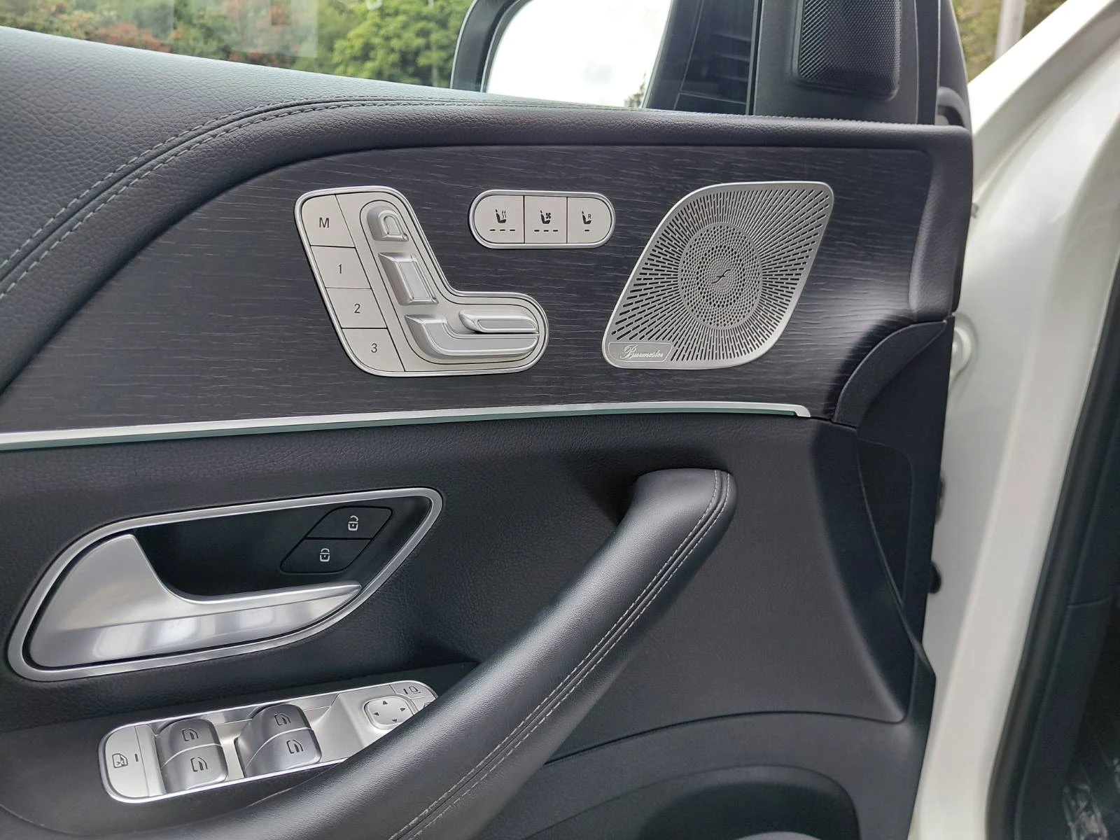 Mercedes-Benz GLE 400d 4MATIC 6+ 1 места, снимка 11 - Автомобили и джипове - 56219638