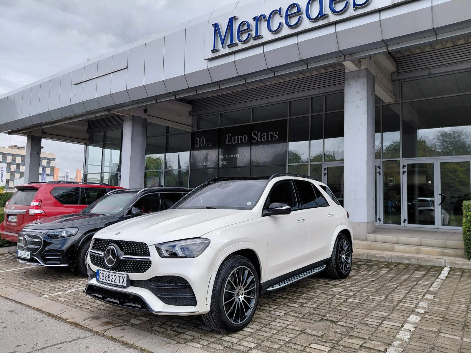Mercedes-Benz GLE 400d 4MATIC 6+ 1 места, снимка 2 - Автомобили и джипове - 56219638