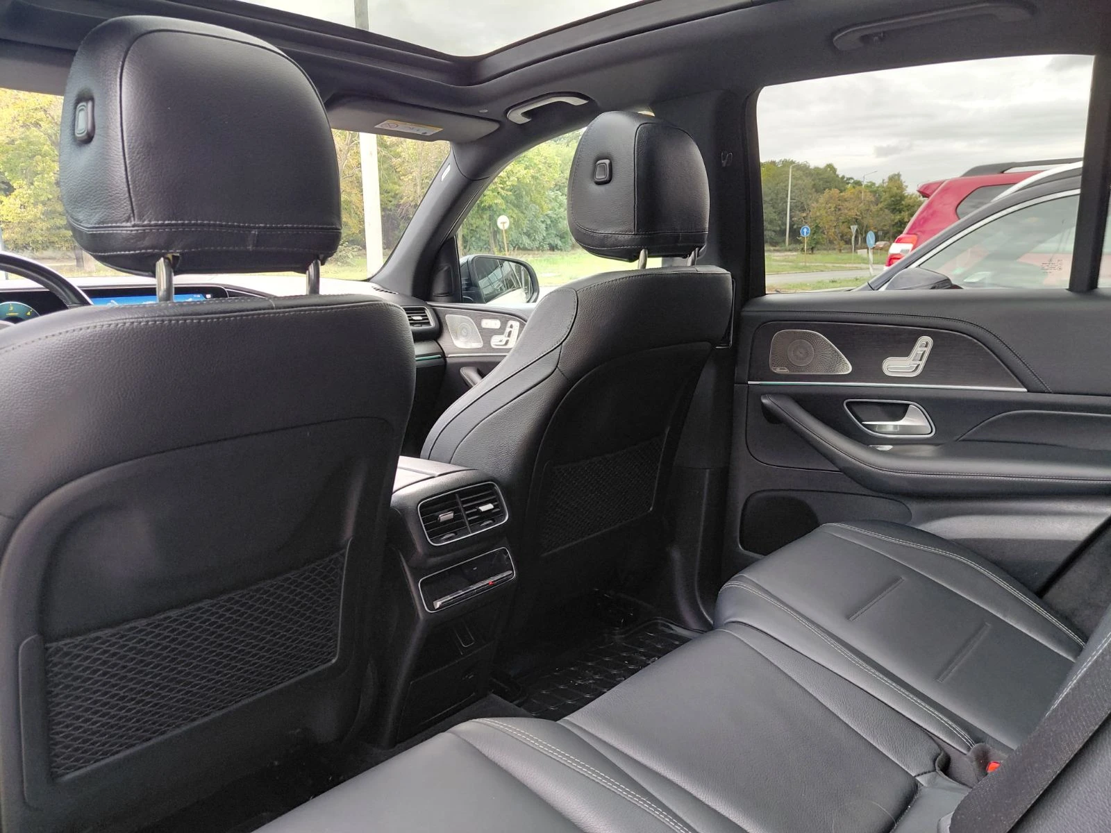 Mercedes-Benz GLE 400d 4MATIC 6+ 1 места, снимка 17 - Автомобили и джипове - 56219638