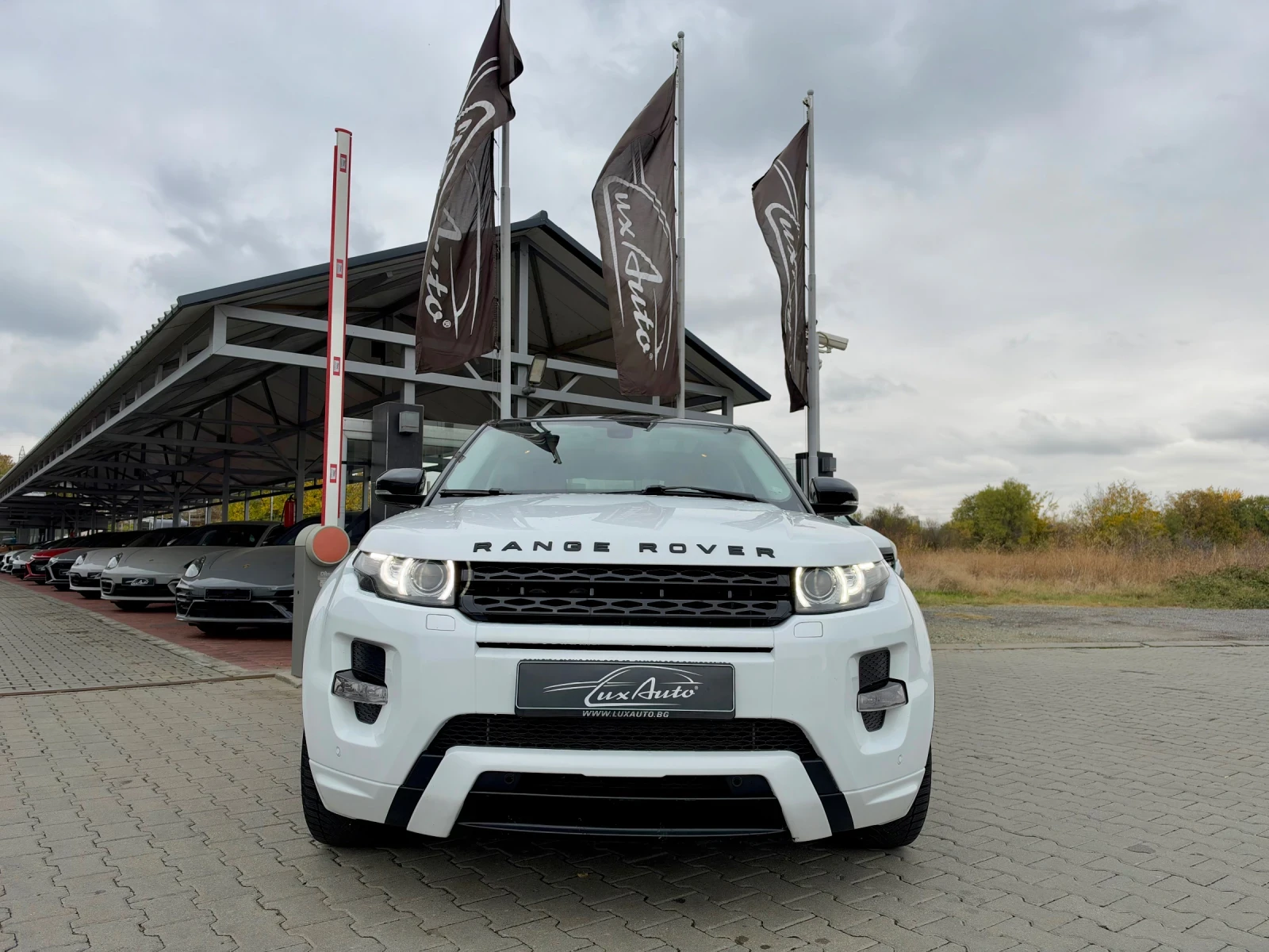 Land Rover Range Rover Evoque DYNAMIC#PANORAMA#4x4#LED#MERIDIAN, снимка 5 - Автомобили и джипове - 56749633