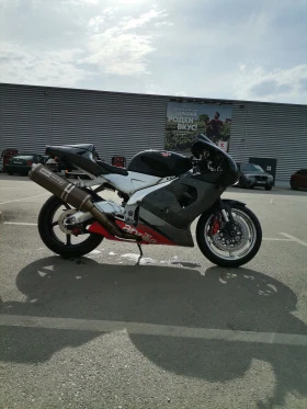 Aprilia RSV4, снимка 4