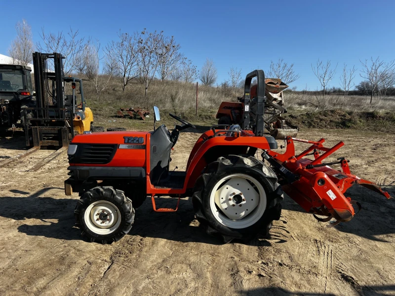 Трактор Kubota