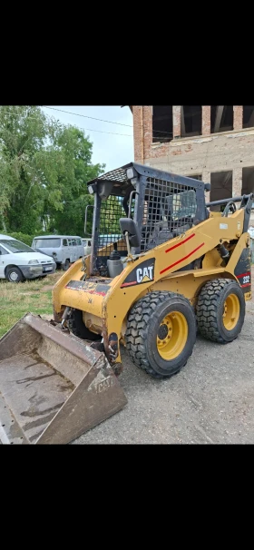 Мини челни товарачи Cat CAT, снимка 1