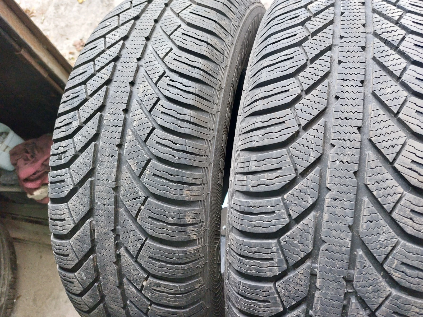 ���� 215/65R16 | Mobile.bg � ����������� 2