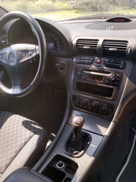 Mercedes-Benz C 200, снимка 8