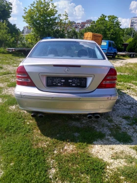 Mercedes-Benz C 200, снимка 3