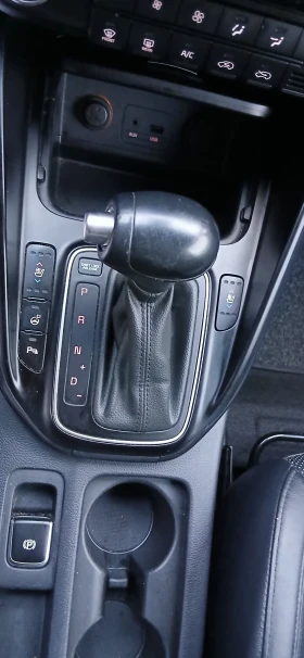 Kia Carens 1.7 CRDi Active 7 МЕСТНА, снимка 16