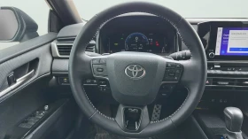 Toyota Camry SE FWD, снимка 12